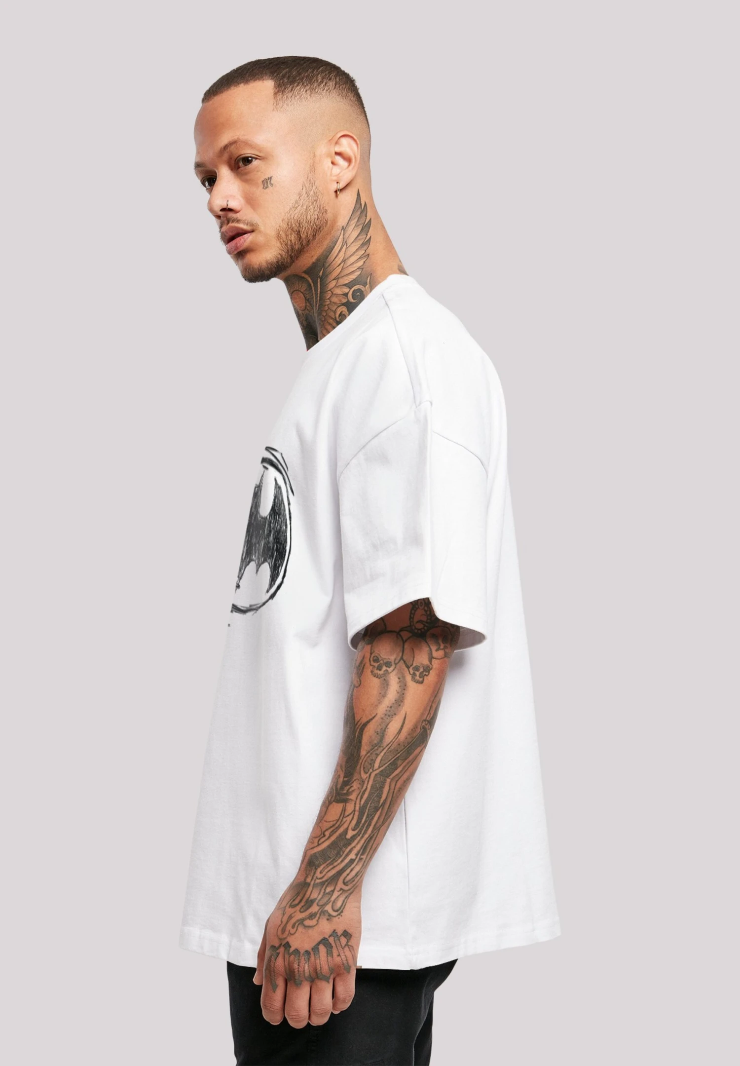 F4NT4STIC Batman Superheld Comic Sketch Logo Oversize - T-Shirt Print - White 7 F4NT4STIC Batman Superheld Comic Sketch Logo Oversize - T-Shirt Print - White - Afbeelding 5