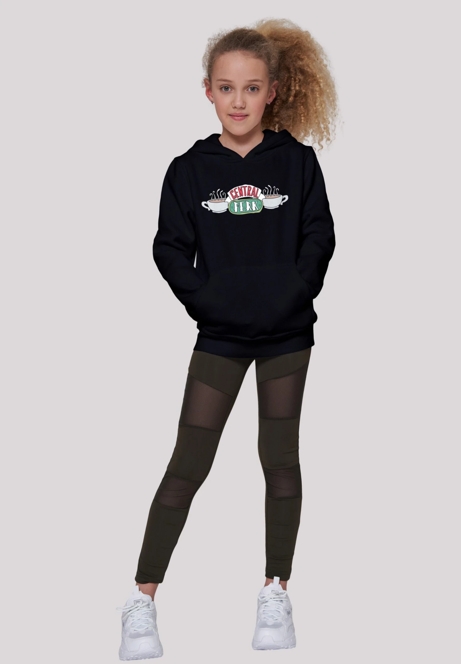 F4NT4STIC Friends Central Perk Sketch - Hoodie - Black 3 F4NT4STIC Friends Central Perk Sketch - Hoodie - Black